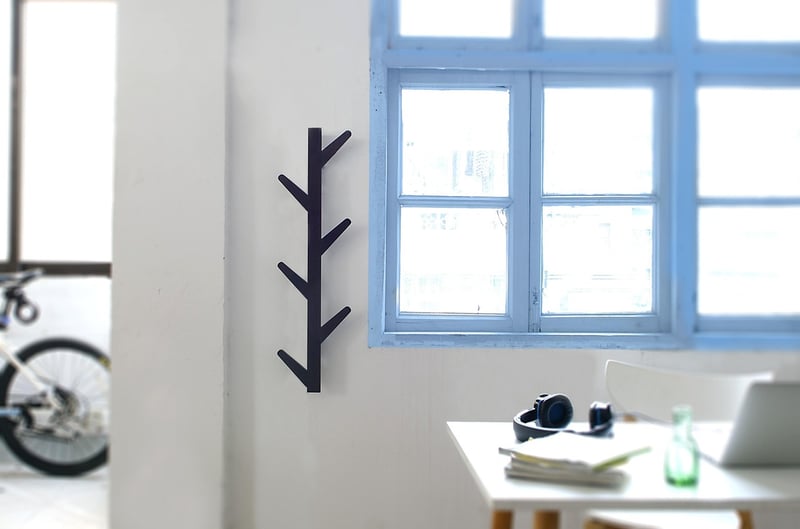 Wall-mounted gardens